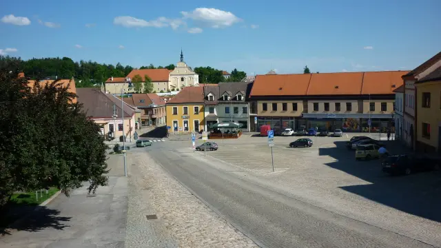 Palackého náměstí – Centrum města, Dačice