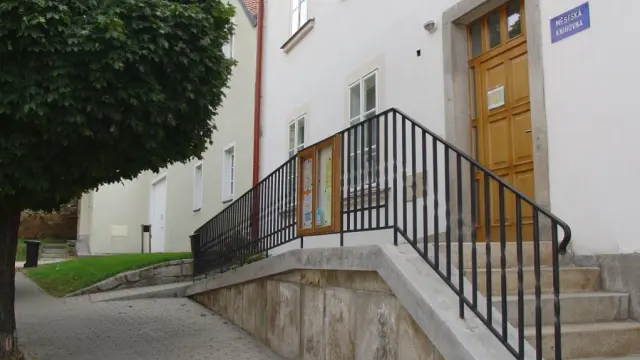 Knihovna Matěje Mikšíčka – Knihovna, Dačice