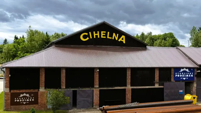 Cihelna - Strojírny Podzimek – Společenské centrum, Třešť